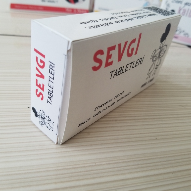 Sevgi Tabletleri ilaç kutusu davetiyesi